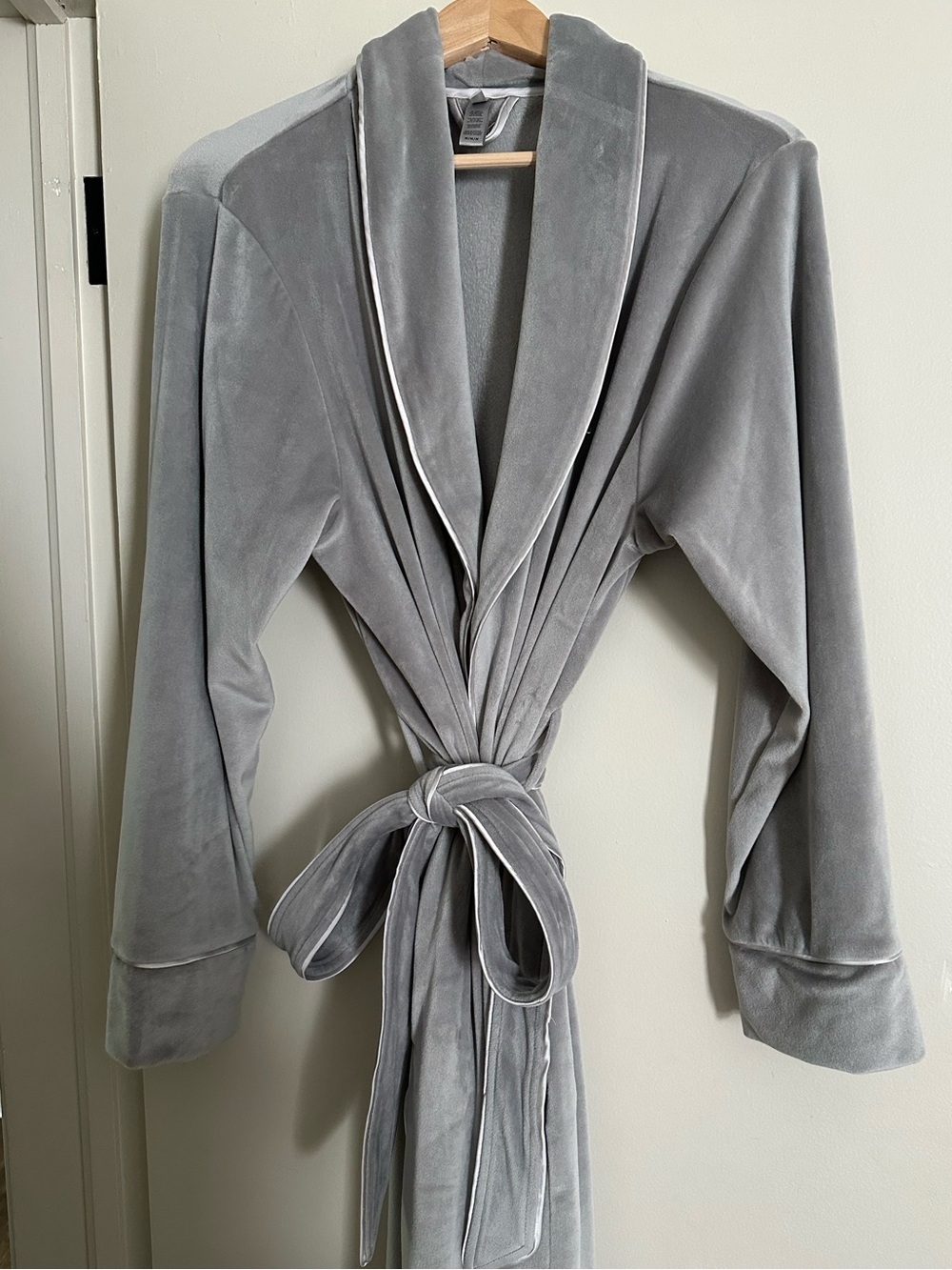 SKIMS Velour Robe
